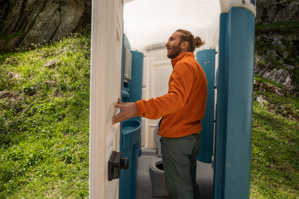 Best Portable bathroom rental  in Bethel, AK